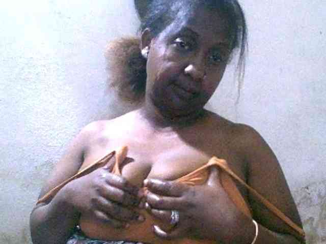 Sylivinaahh webcam