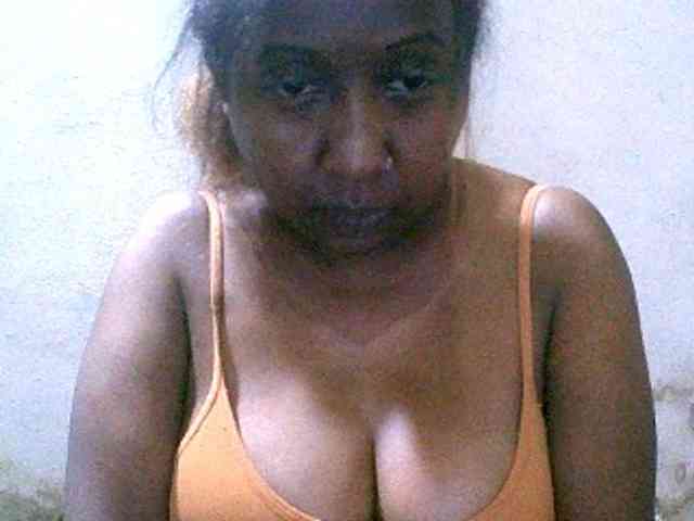 Sylivinaahh webcam