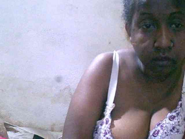 Sylivinaahh webcam