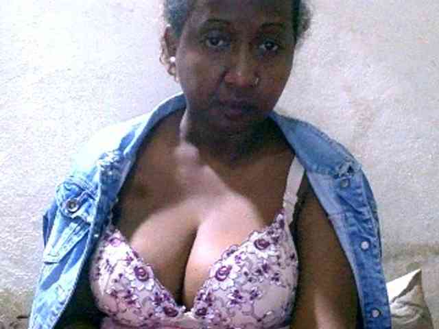 Sylivinaahh webcam