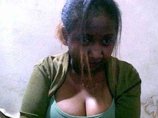 Sylivinaahh webcam