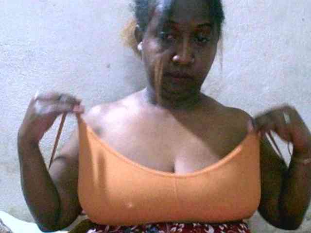 Sylivinaahh webcam