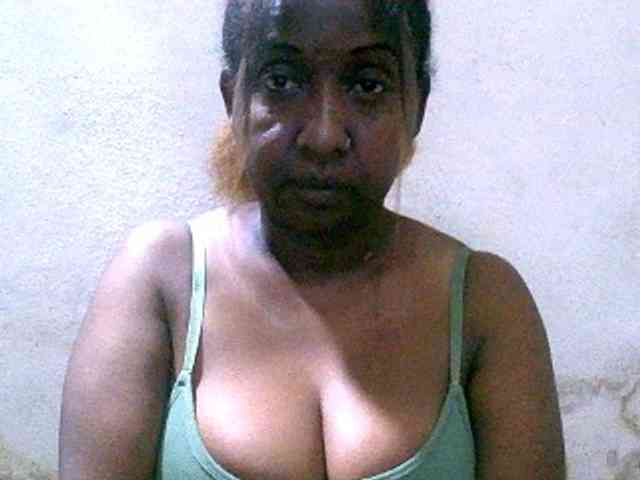 Sylivinaahh webcam