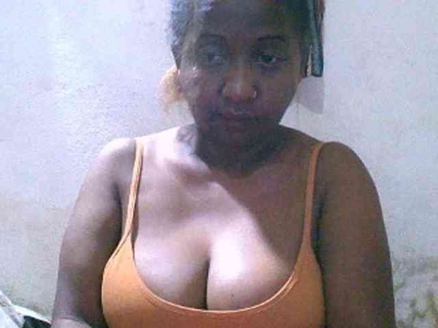 Sylivinaahh webcam