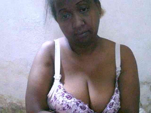Sylivinaahh webcam