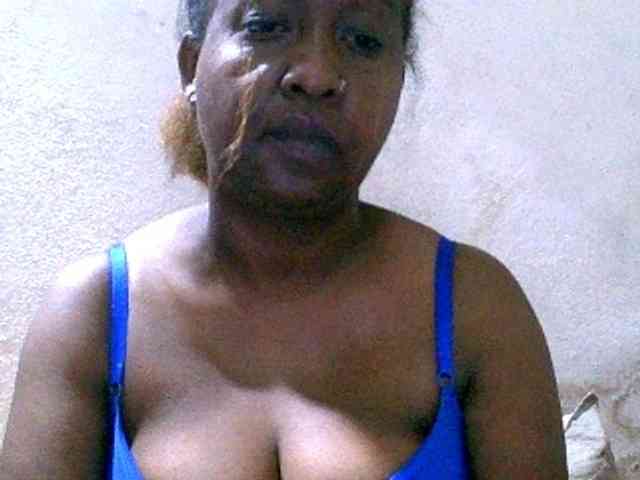Sylivinaahh webcam