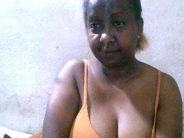 Sylivinaahh webcam