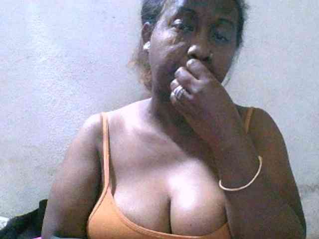 Sylivinaahh webcam