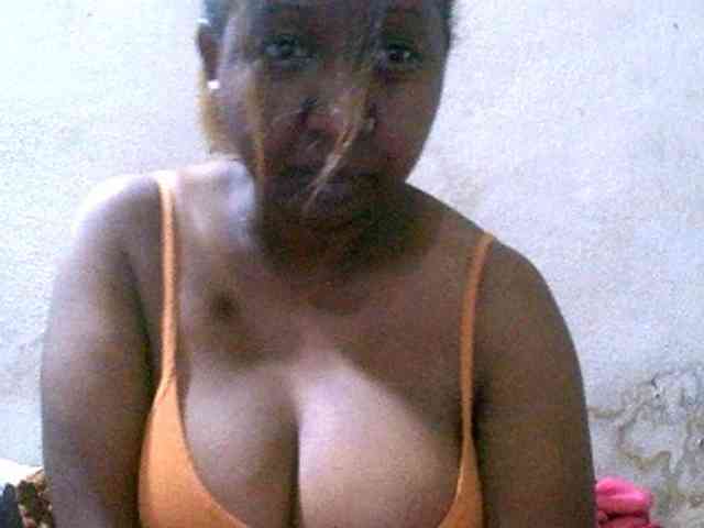 Sylivinaahh webcam