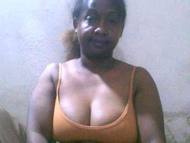 Sylivinaahh webcam