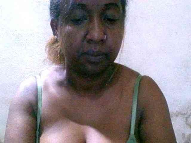 Sylivinaahh webcam