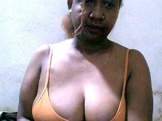 Sylivinaahh webcam