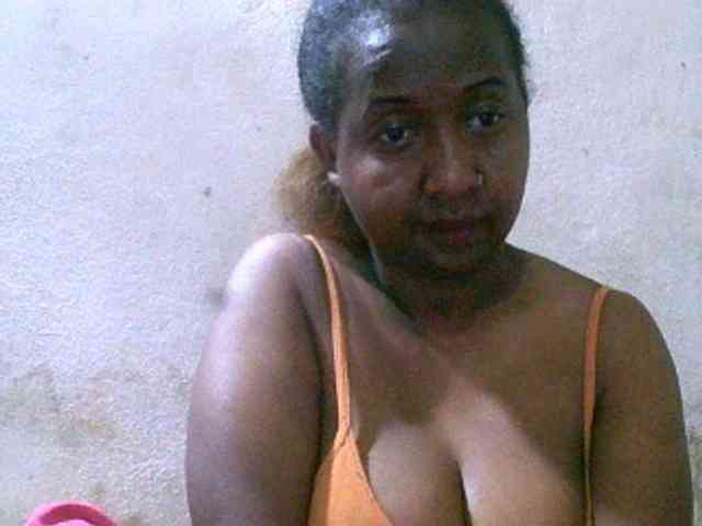 Sylivinaahh webcam