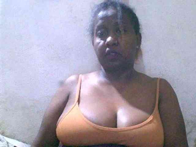 Sylivinaahh webcam