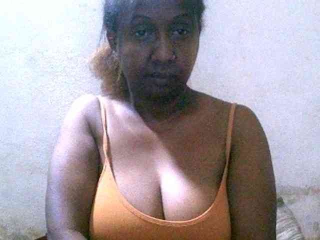 Sylivinaahh webcam