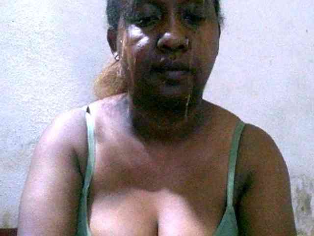 Sylivinaahh webcam