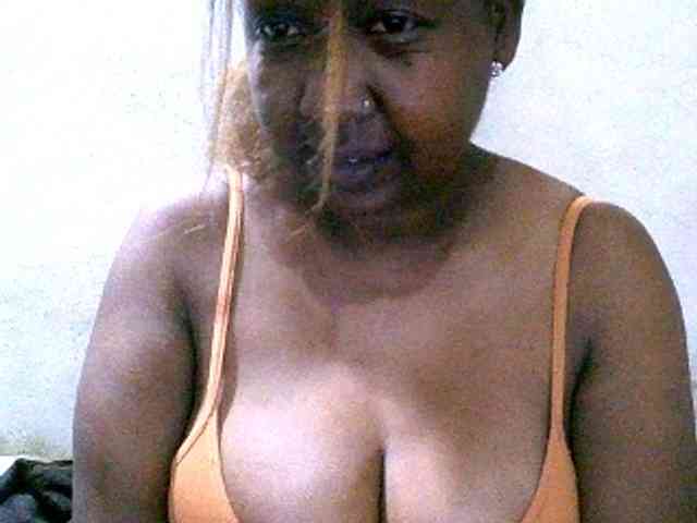 Sylivinaahh webcam
