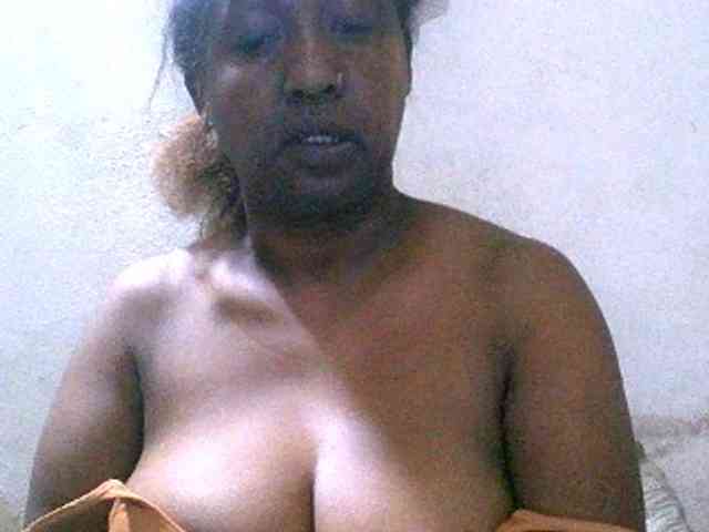 Sylivinaahh webcam