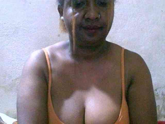Sylivinaahh webcam