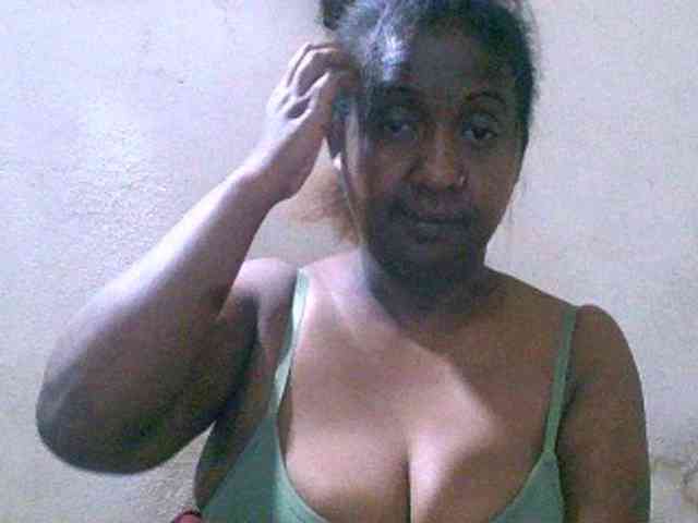 Sylivinaahh webcam