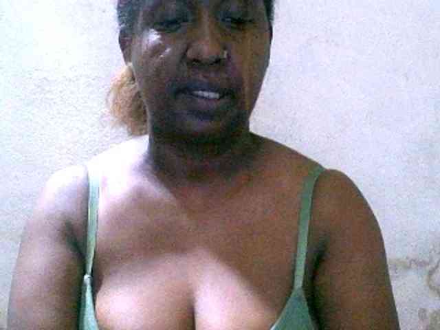 Sylivinaahh webcam