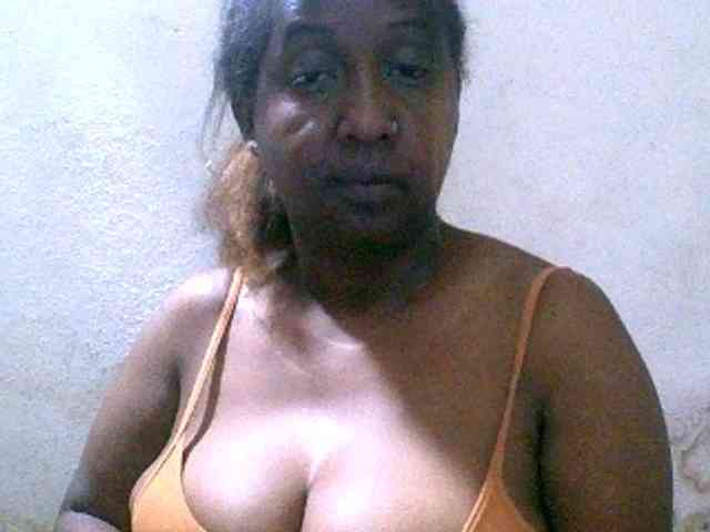 Sylivinaahh webcam