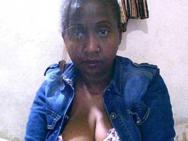 Sylivinaahh webcam