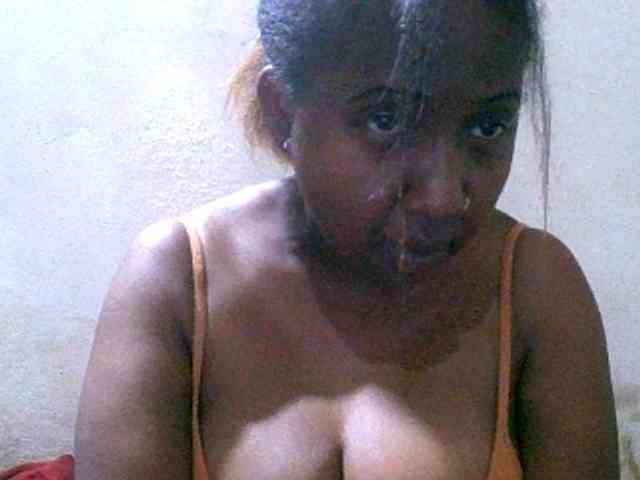 Sylivinaahh webcam