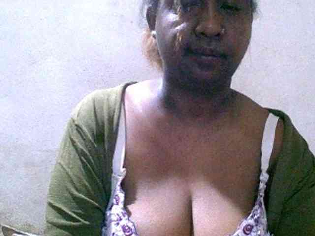 Sylivinaahh webcam