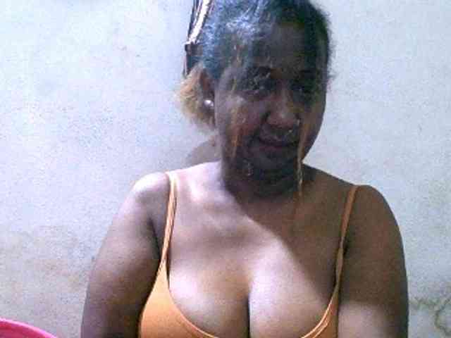 Sylivinaahh webcam