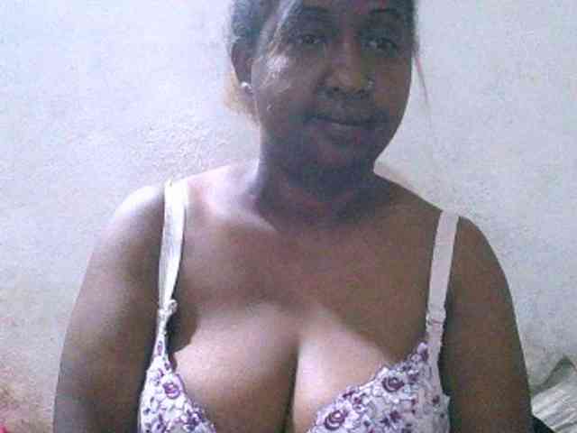Sylivinaahh webcam