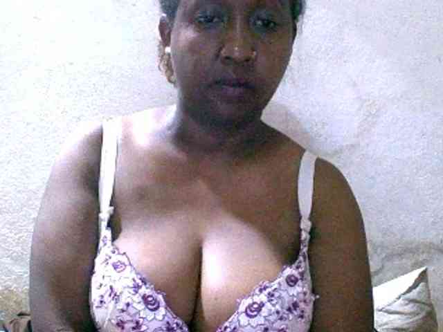 Sylivinaahh webcam