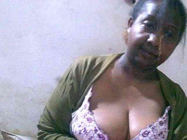Sylivinaahh webcam