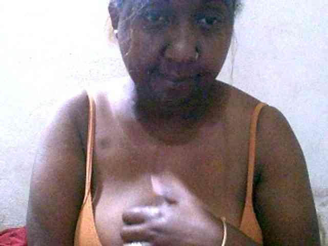 Sylivinaahh webcam