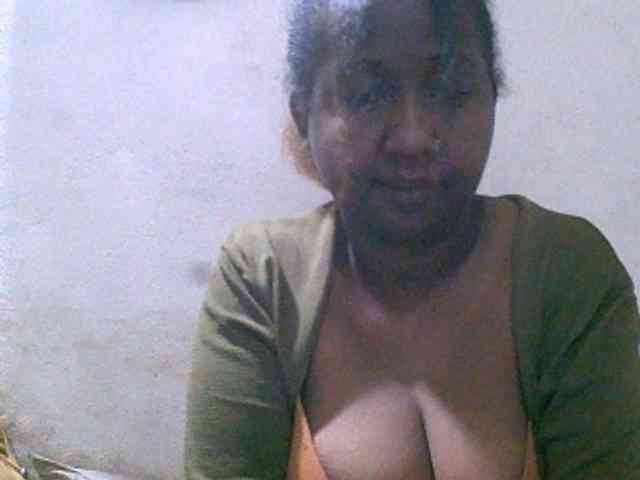 Sylivinaahh webcam