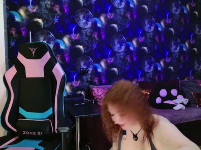 Satisfy-Me's BongaCams show and profile