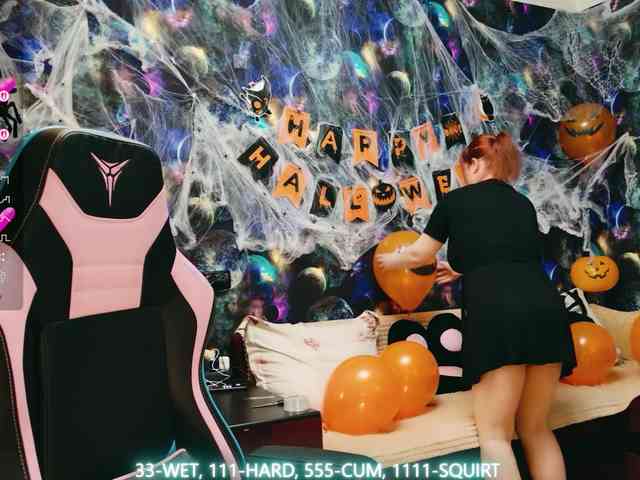 Satisfy_Me webcam