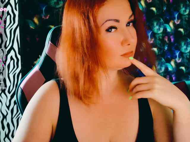 Satisfy_Me webcam