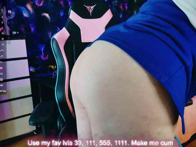 Satisfy_Me webcam