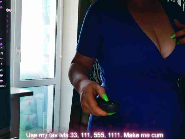Satisfy_Me webcam
