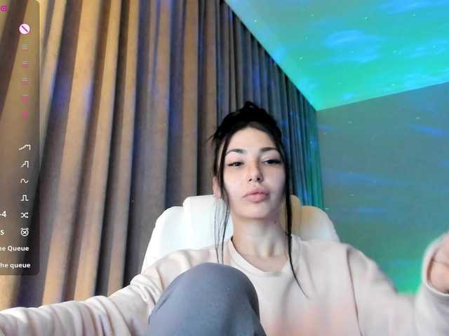 Sex chat gratuit in direct cu VickyLouna pe BongaCams