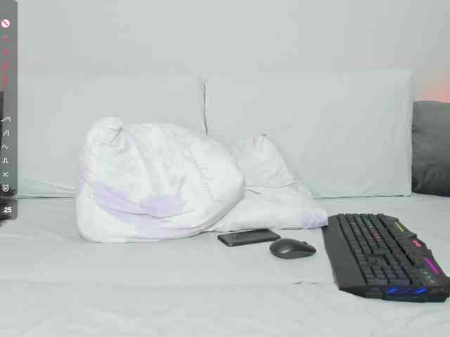 VickyLouna webcam