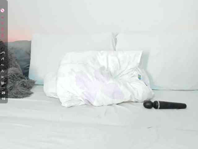 VickyLouna webcam