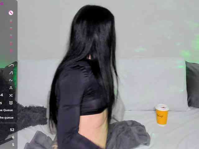 VickyLouna VickyLouna