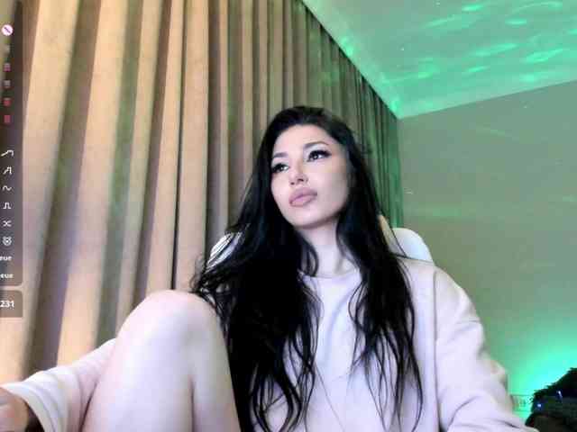 VickyLouna VickyLouna