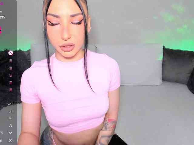 VickyLouna VickyLouna