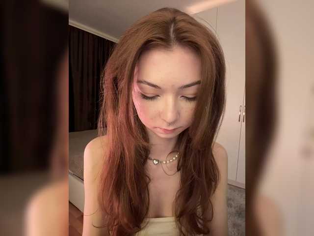 CrazyAleona's BongaCams show and profile