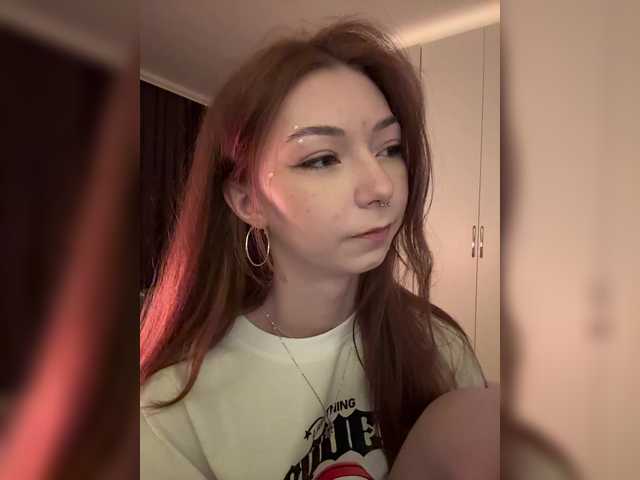 CrazyAleona's BongaCams show and profile