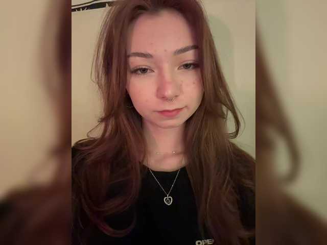 CrazyAleona's BongaCams show and profile