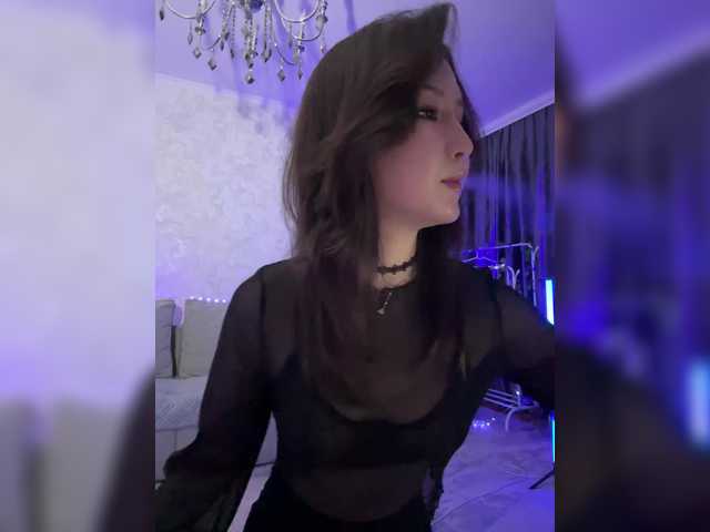 CrazyAleona's BongaCams show and profile